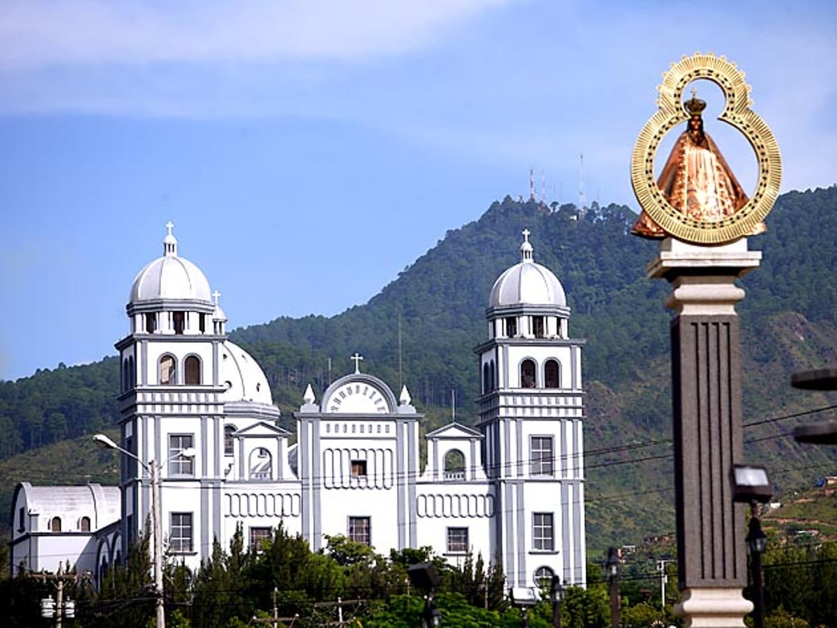 Mil efectivos de las FFAA brindarán seguridad durante celebraciones del día de la Virgen de Suyapa...